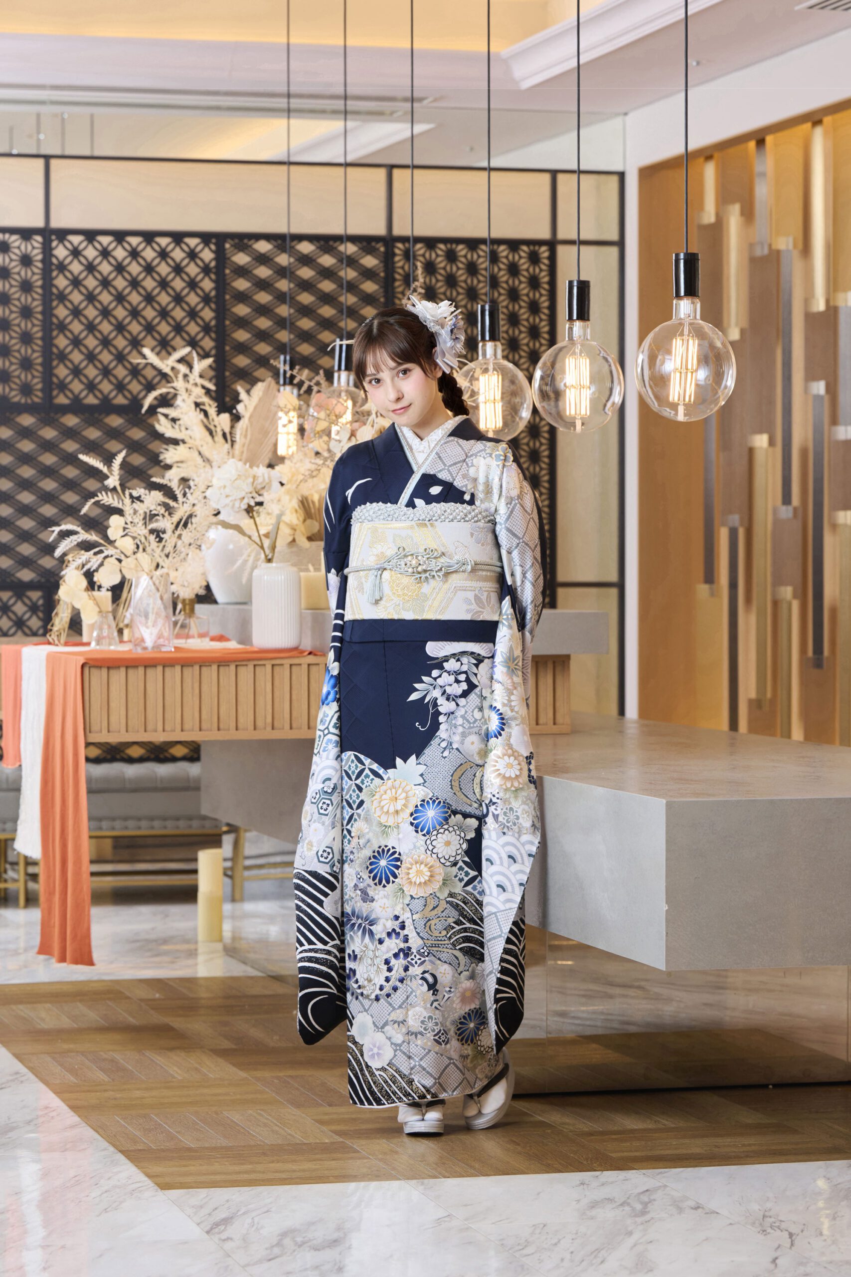 【振袖セット】紺　花柄　成人式　卒業式　二度着用 振袖セット】紺 花柄 成人式 卒業式 二度着用